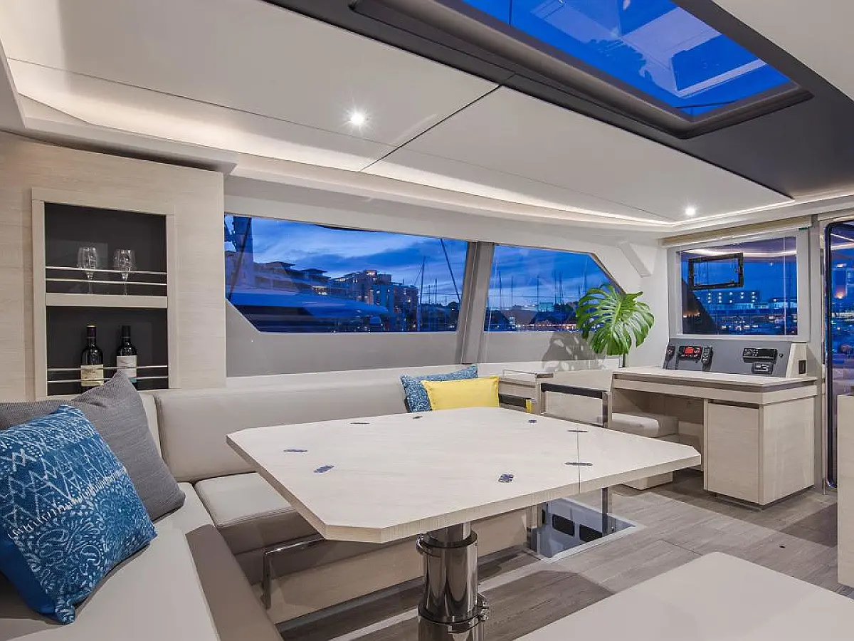 Moorings 5000-5 -   - Internal image