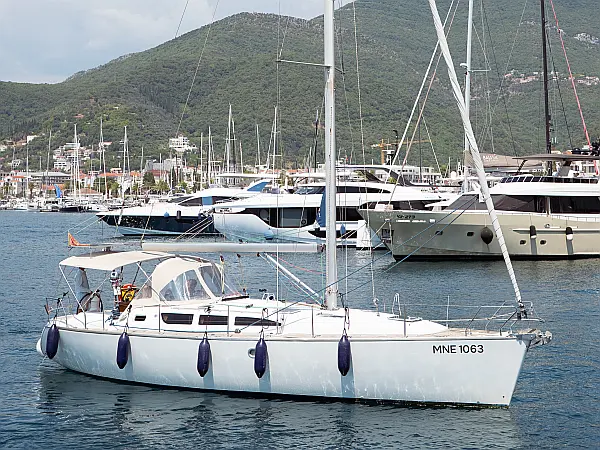 Sun Odyssey 40.3