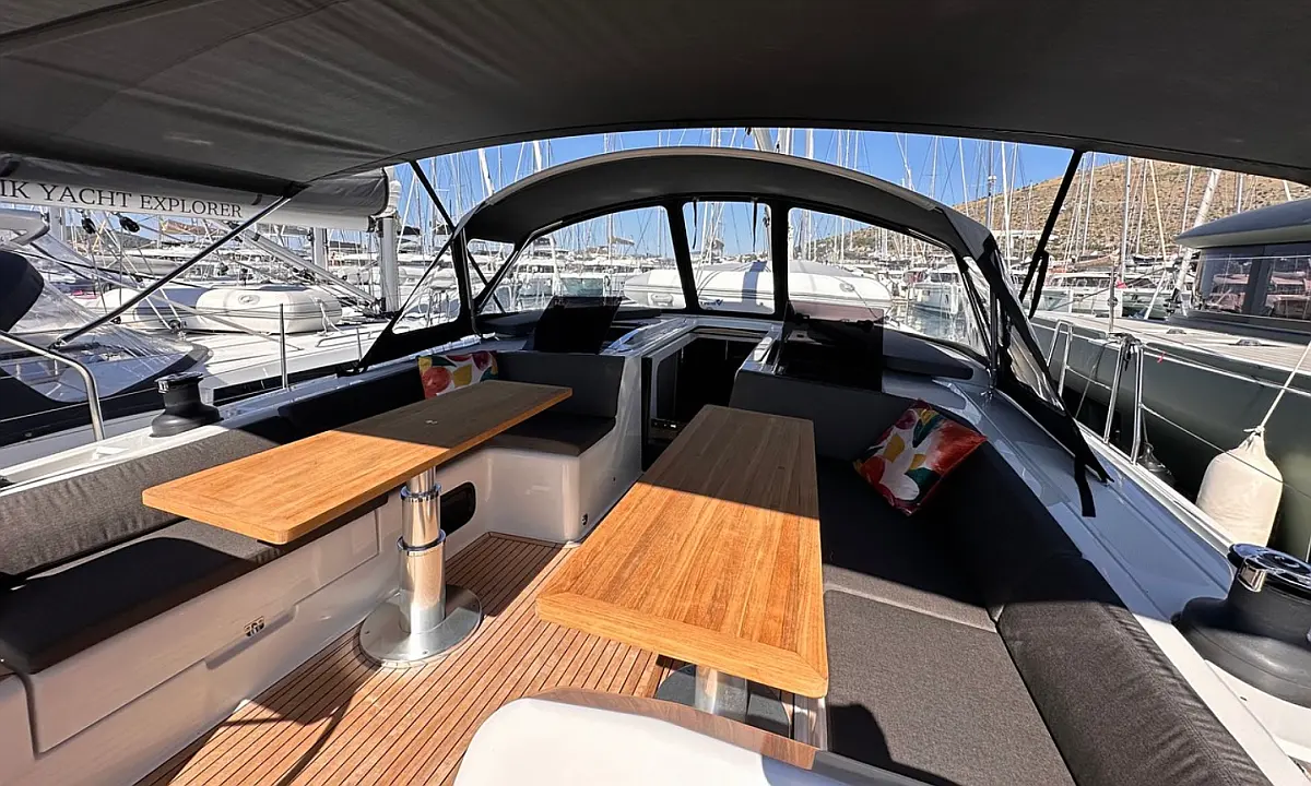 Hanse 508
